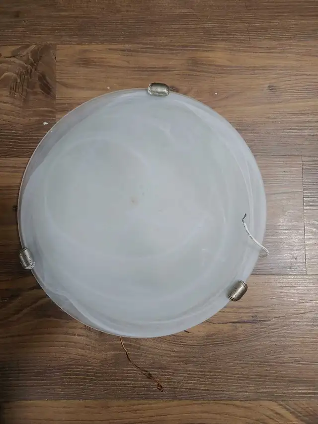 Flush Mount Cieling Light Fixture in Indoor Lighting & Fans in Brantford - Image 2