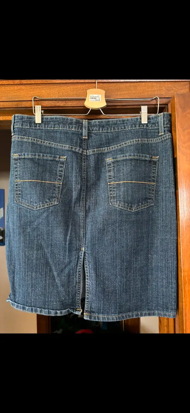 Women’s Tommy Hilfiger - Denim Skirt - Size 16 - NEW62863737124994121