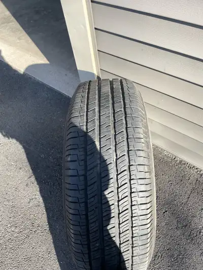 Set of wheels and tires * Tire size: 265/70/R17 * 17” wheels (6x139.7 bolt pattern) * Tires are in g...