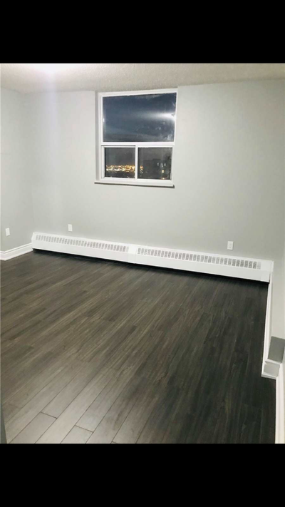 Room is available for Rent near Dixon and Kipling, Etobicoke, Near all amenities, Laundry availabili...