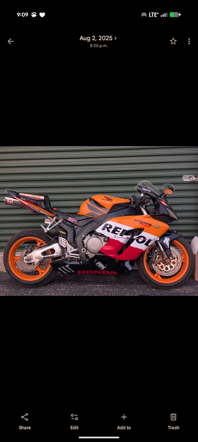 Honda CBR 1000rr 2005 just need the money runs Mint! New tires new stator and regular new battery 75...