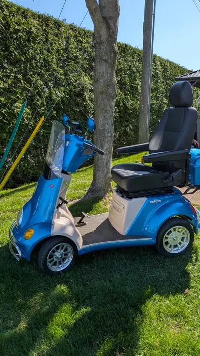 Quadriporteur LSS Mini-Beetle bleu comme neuf!!!!, View more