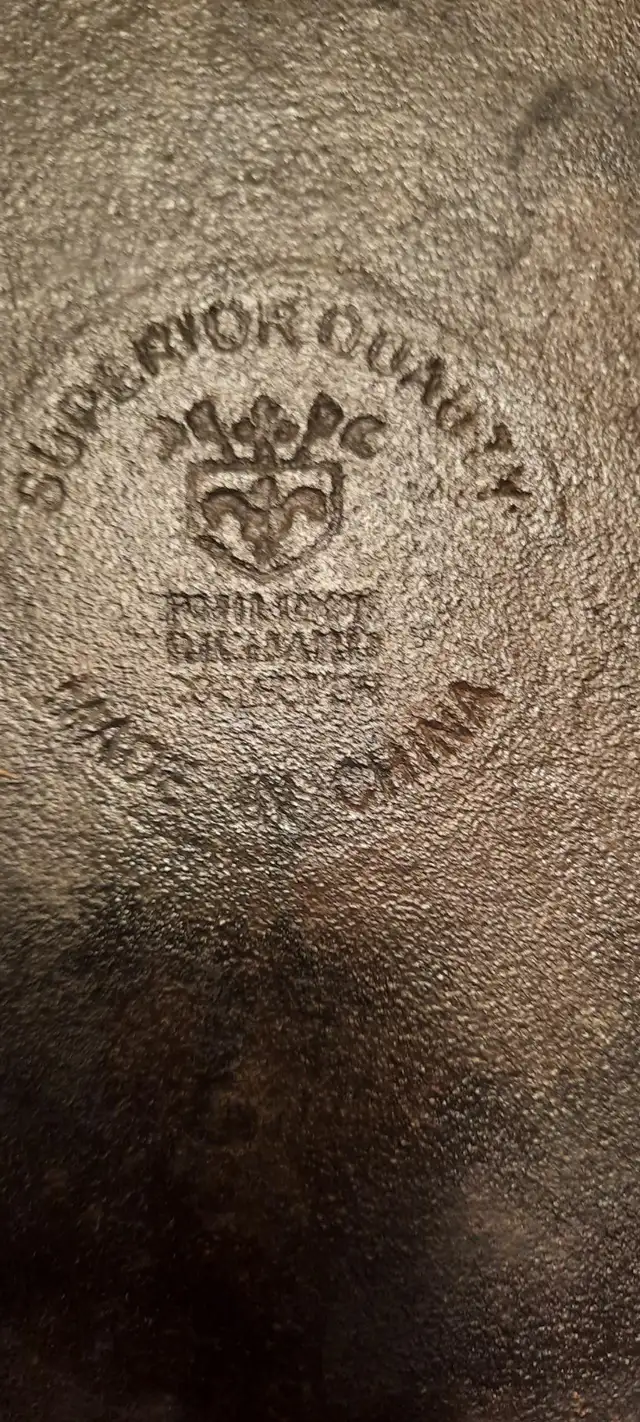 Superior Quality Cast Iron Dutch Oven Pot With a Lid in Kitchen & Dining Wares in City of Toronto - Image 6