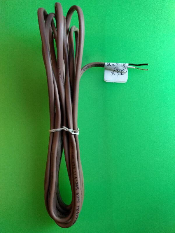 Câble 2C x 18 awg Cuivre solide PVC brun – 8' dans Autre  à Laval/Rive Nord