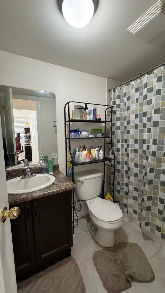 FURNISHED ROOM FOR RENT - Sheppard Ave East and Markham Road in Room Rentals & Roommates in City of Toronto - Image 11
