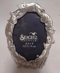 Seagull Pewter Oval Cat Frame