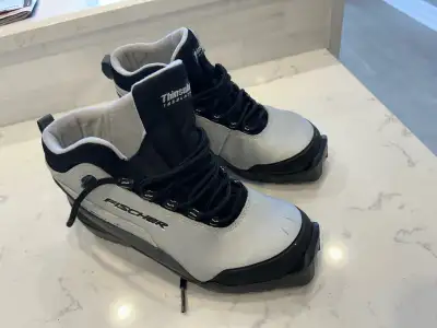 Cross country SNS ski boot size 8, View more