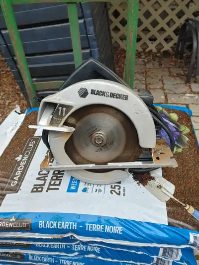 Black & Decker skill saw, View more