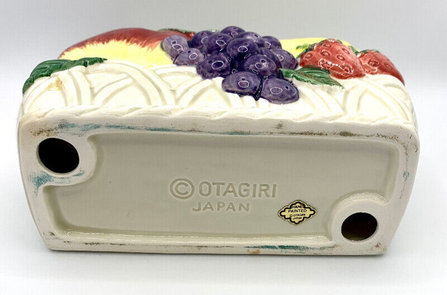 Otagiri Japan Napkin Holder White Fruit Basket & Various Fruit in Kitchen & Dining Wares in Corner Brook - Image 2