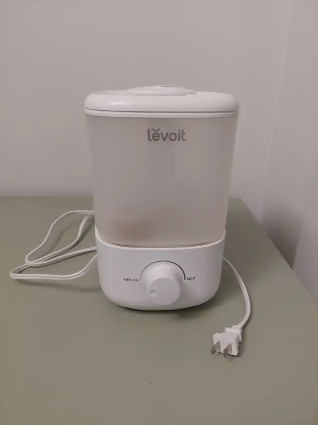 LEVOIT Humidifier in Other in City of Toronto - Image 2