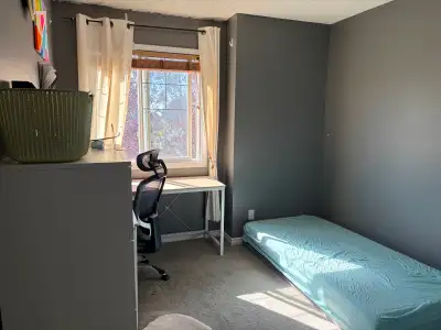 - Available October 1 - $650 per month which includes utilities and internet. - Deposit $500 - Month...