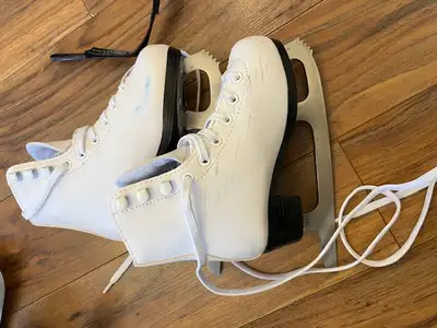 Child Ice Skates, size Y9, View more