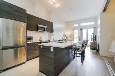 Showing by appointment, weekend of March 22nd/23rd. • Available: April 1, 2025 • Bedrooms: 1 • Bathr...