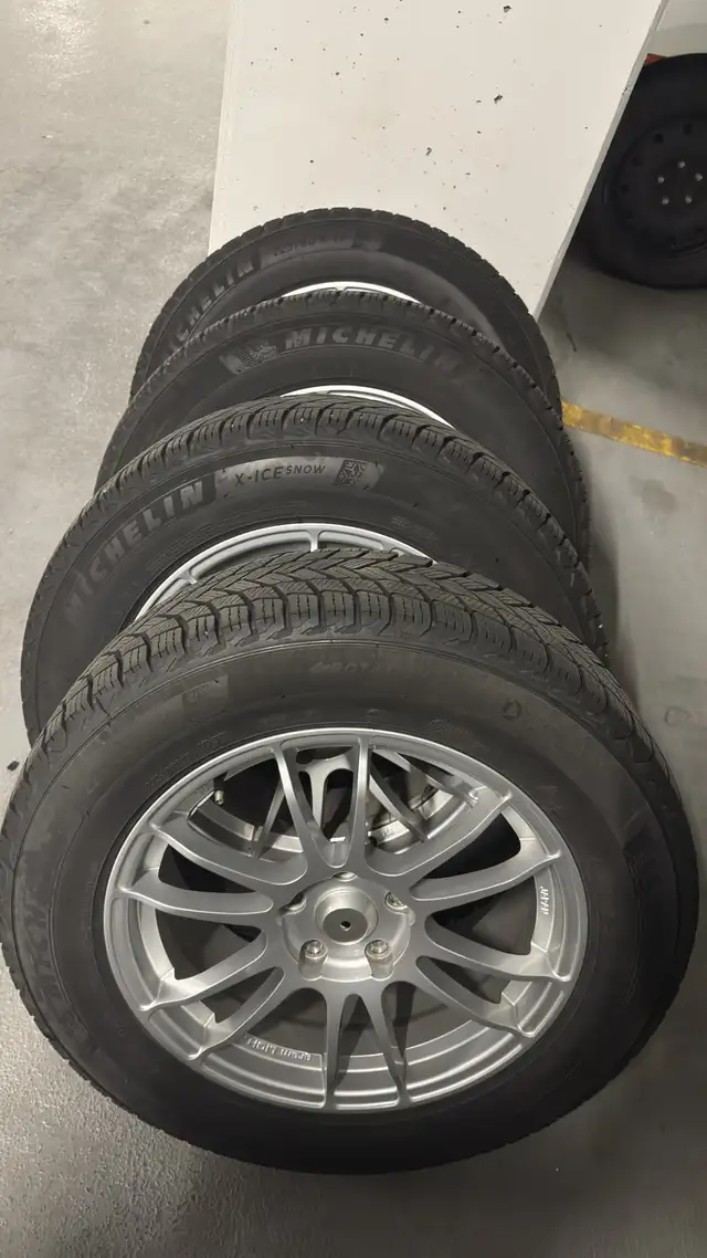 Michelin X-Ice Snow 225/60R17 Winter Tires with Alloy Rims in Tires & Rims in Ottawa - Image 6