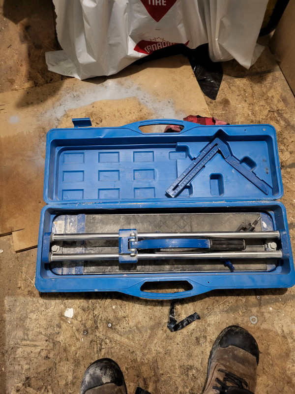 tile cutter in Hand Tools in Gatineau