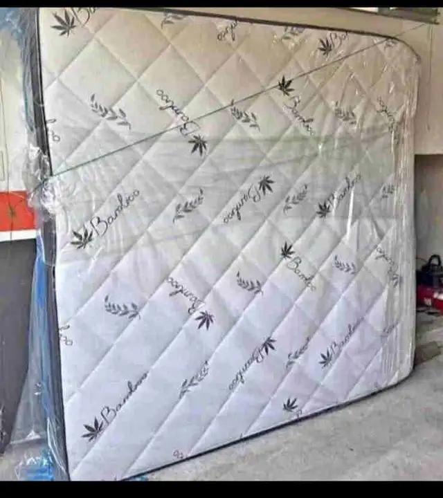 matelas avaliable in Beds & Mattresses in City of Montréal - Image 2