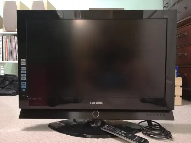 Samsung 32" TV63848995629057123