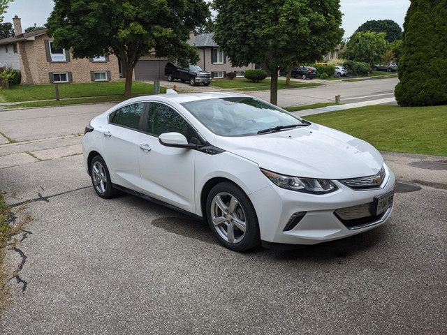 2017 Chevy Volt in Cars & Trucks in Brantford