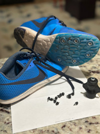Nike Racing Shoe with Spike - Size 9