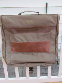 Totes Garment Bag - Used