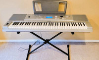 Yamaha piano DGX220 w Stand - 76 keys 