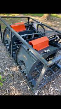 Skid steer rock grapple 