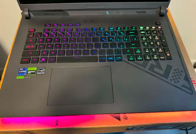 ASUS ROG Strix G18 (i9-13980HX/RTX 4070/ROG Nebula Display/32GB ...