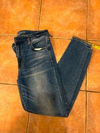 American Eagle Hi-Rise Jegging jeans $15, size 12