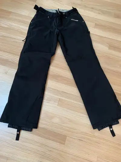 Descente snowboard pants ski pants snow pants woman’s size 8, View more