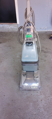 UPRIGHT ELECTRIC STEAM CARPET CLEANER