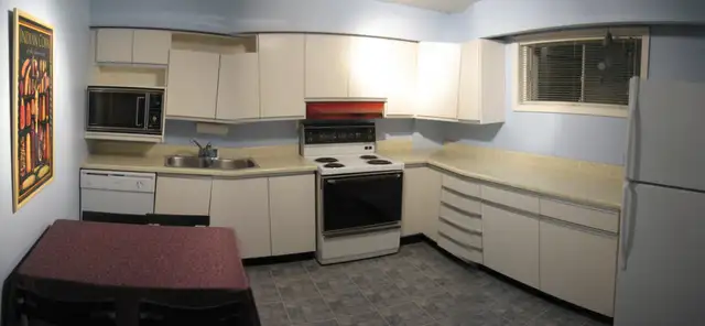LARGE BASEMENT ROOM FOR RENT IN NORTH YORK in Room Rentals & Roommates in City of Toronto - Image 8
