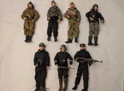GI Joe Dragon 21st Century WW2 German Tank Panzer Crew Action figures Pick up from Whyte Ridge Check...