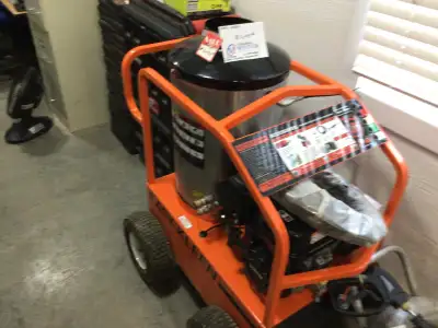 Easy-Kleen Hot water pressure washer 2700 Psi, 6.5 Hp Gaz Kohler engine, 3 GPM, Oil Fired, 300,000 B...
