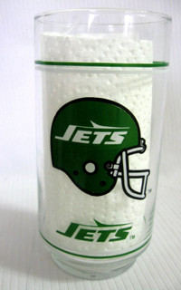 NATIONAL FOOTBALL LEAGUE..NEW YORK JETS.. PROMOTIONAL GLASS