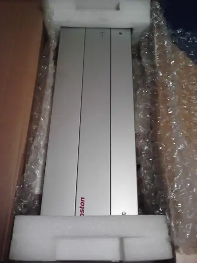 Boston accoustics Amp GT-28 Brand new in box Rms -2X450w@4ohm -1X1350w@2ohm $320obo