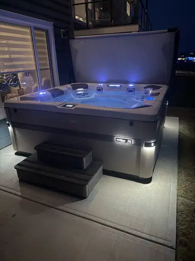 Bullfrog A8 select series hot tub for sale, View more