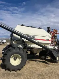 Bourgault 5710 with 5350 tank