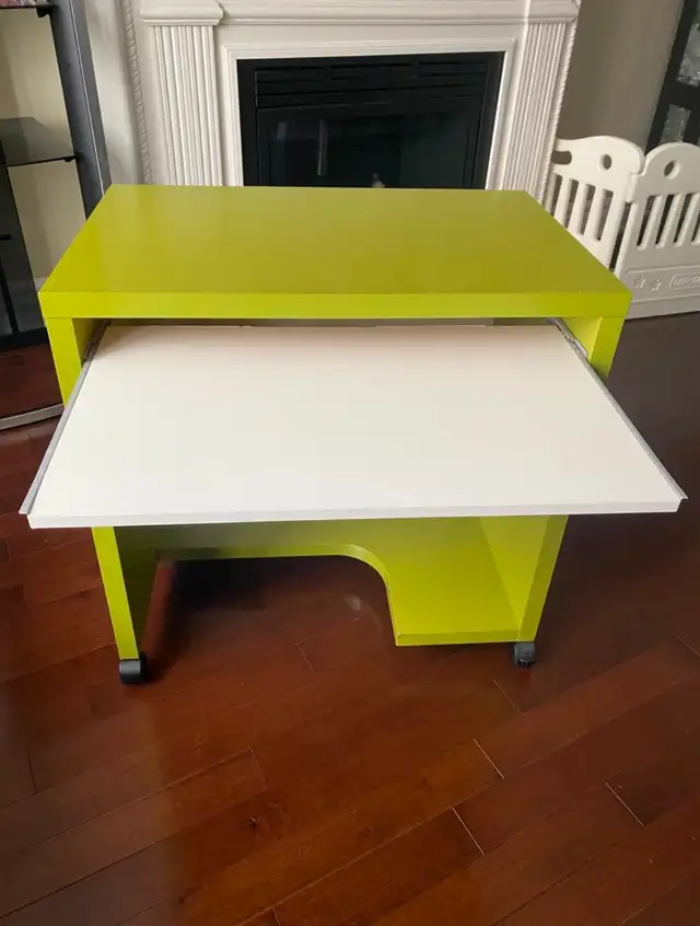 Lime green rolling desk with pull-out keyboard tray in Desks in City of Toronto - Image 3