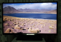32-Inch Philips LED Full 1080p HD Screen