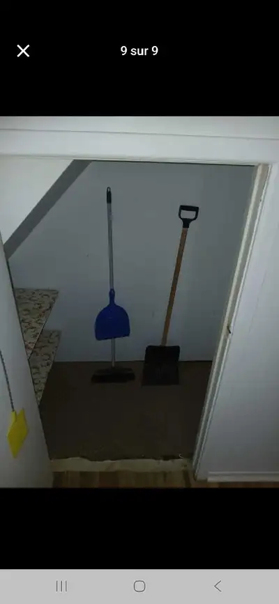 Bonjour, je loue un logement 2 et demi. - Internet inclu - Poele et frigo inclu - Droit à un chat -...