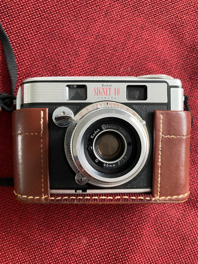 Vintage 35mm Kodak Signet 40 Camera Leather Case - Original Box in Cameras & Camcorders in North Bay - Image 3