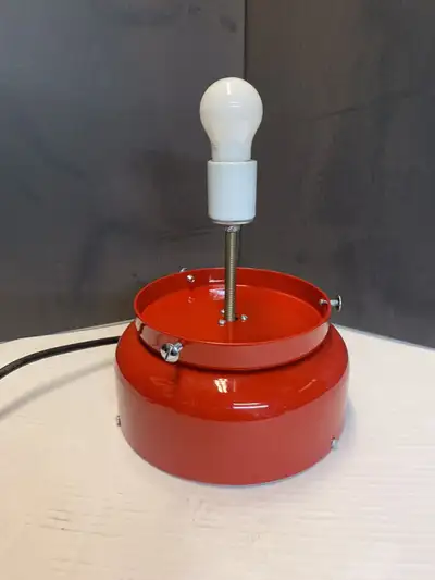 All metal Globe lamp stand rotating comes ready to display your favourite Lenses. You can use the li...