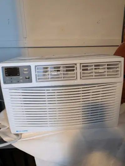 air conditioner  8000 btu with remote, View more