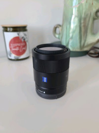 Mint Sony FE 55mm f/1.8 ZA Sonnar Lens