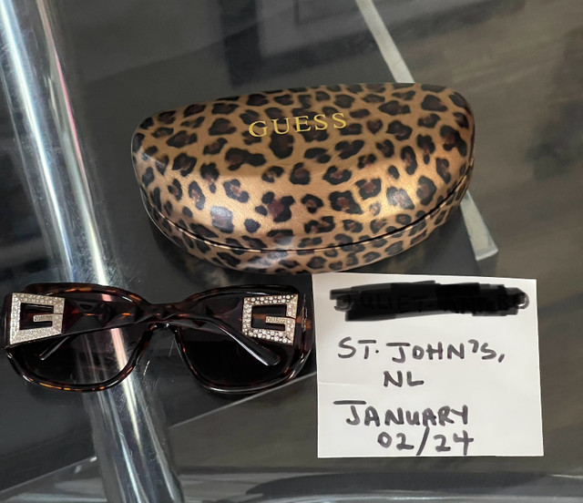WOMEN’S GUESS SUNGLASSES in Women's - Other in St. John's - Image 2