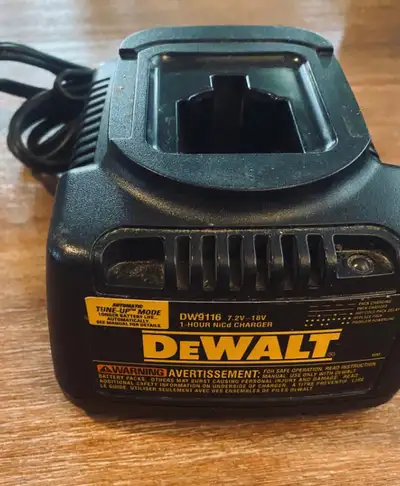 Dewalt DW9116 1 hour Fast Charger with Automatic Tuneup Mode , View more
