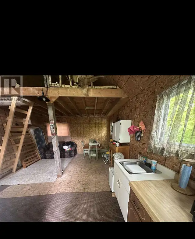 Off grid camp in Land for Sale in City of Halifax - Image 5