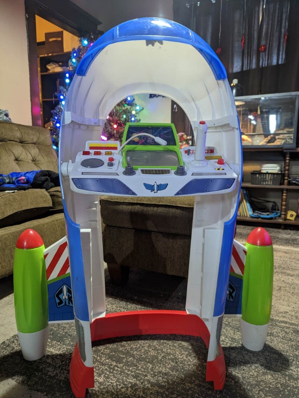Buzz Lightyear Star Command Center (Toy Story) Toys & Games Thunder