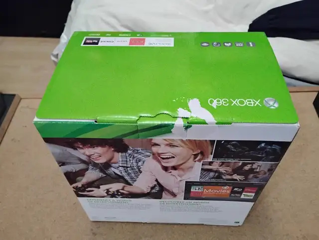 Console (boite ouverte sans manette) Microsoft Xbox 360 Slim S in Other in City of Montréal - Image 9