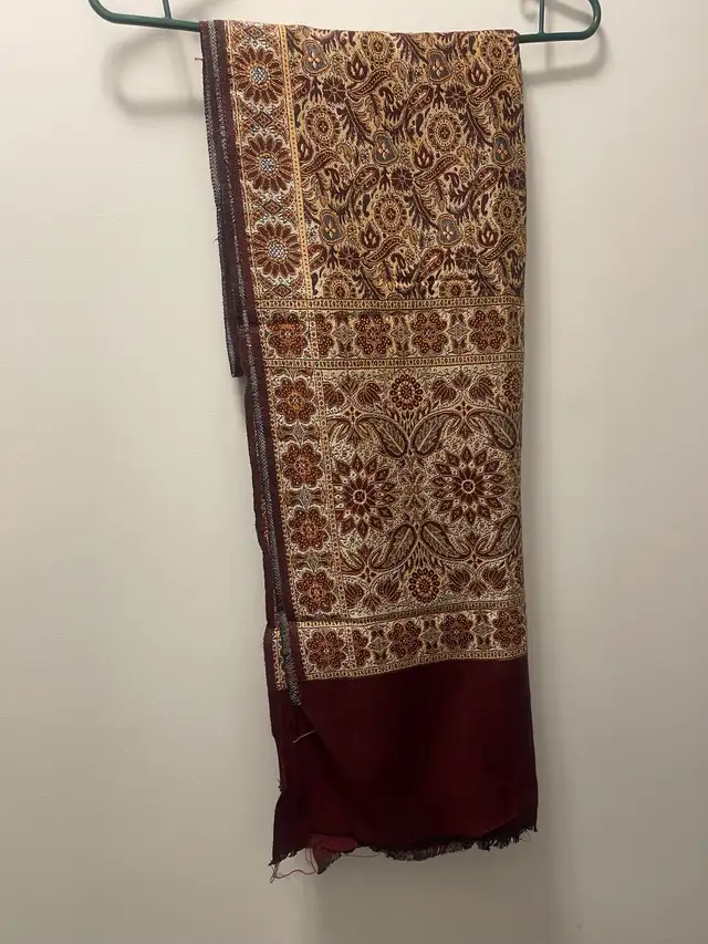 Heavy Maroon Woolen Silk Shawl in Women's - Other in Oshawa / Durham Region - Image 2